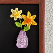 Load image into Gallery viewer, Flat Lily Vase Crochet Pattern