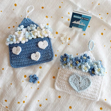 Load image into Gallery viewer, Daisy Envelope Crochet Pattern