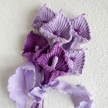 Load image into Gallery viewer, Calla Lily Crochet Pattern