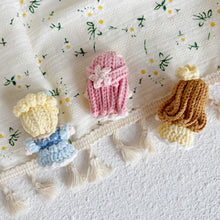Load image into Gallery viewer, Three Little Princesses Crochet Pattern