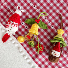 Load image into Gallery viewer, Christmas Pendant Crochet Pattern