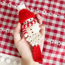 Load image into Gallery viewer, Christmas Pendant Crochet Pattern