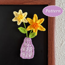 Load image into Gallery viewer, Flat Lily Vase Crochet Pattern