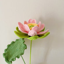 Load image into Gallery viewer, Lotus Water Lily Flower Crochet Pattern