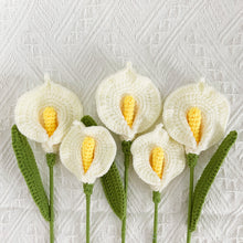 Load image into Gallery viewer, Calla Lily Flower Crochet Pattern
