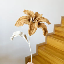 Load image into Gallery viewer, Wavy Lily Flower Crochet Pattern
