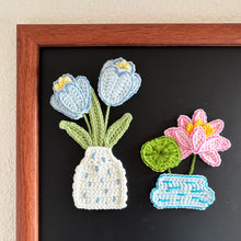 Load image into Gallery viewer, Flat Lotus Vase Crochet Pattern
