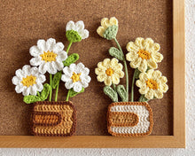 Load image into Gallery viewer, Flat Daisy Vase Crochet Pattern
