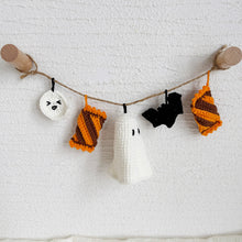 Load image into Gallery viewer, Midnight Makings Crochet Pattern
