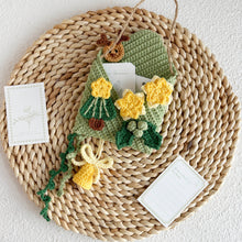 Load image into Gallery viewer, Christmas Envelope Crochet Pattern
