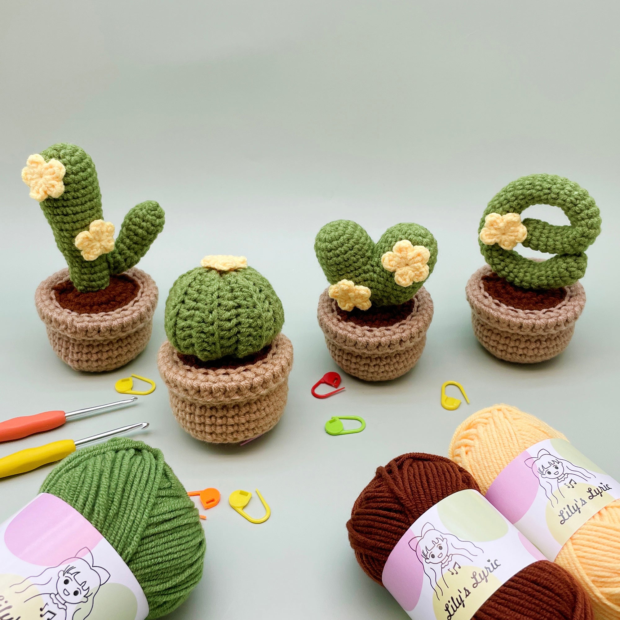 Cactus LOVE Crochet Pattern – Lily's Lyric