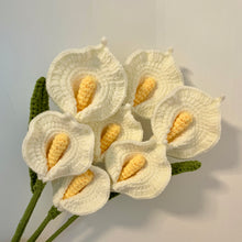 Load image into Gallery viewer, Calla Lily Flower Crochet Pattern
